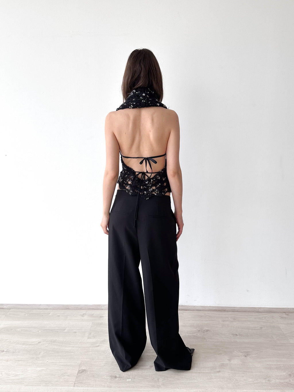 Knitted Wrap Backless Top