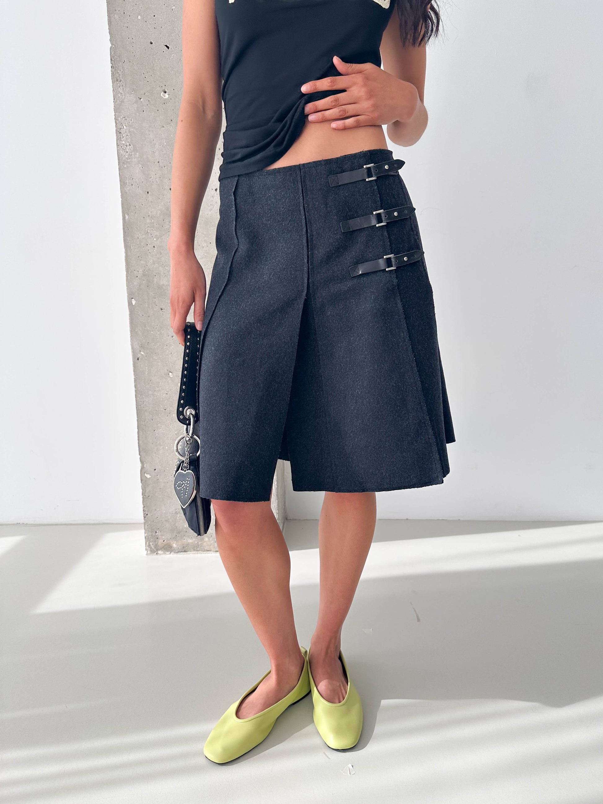 Vintage Charcoal Wool Buckle Strap Kilt Style Skirt