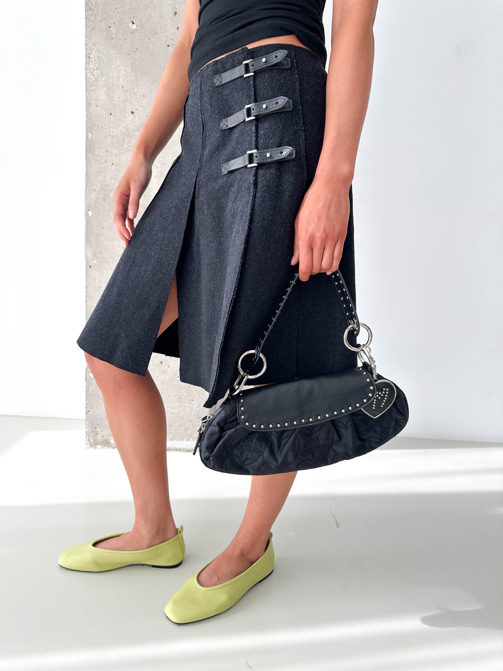 Vintage Charcoal Wool Buckle Strap Kilt Style Skirt
