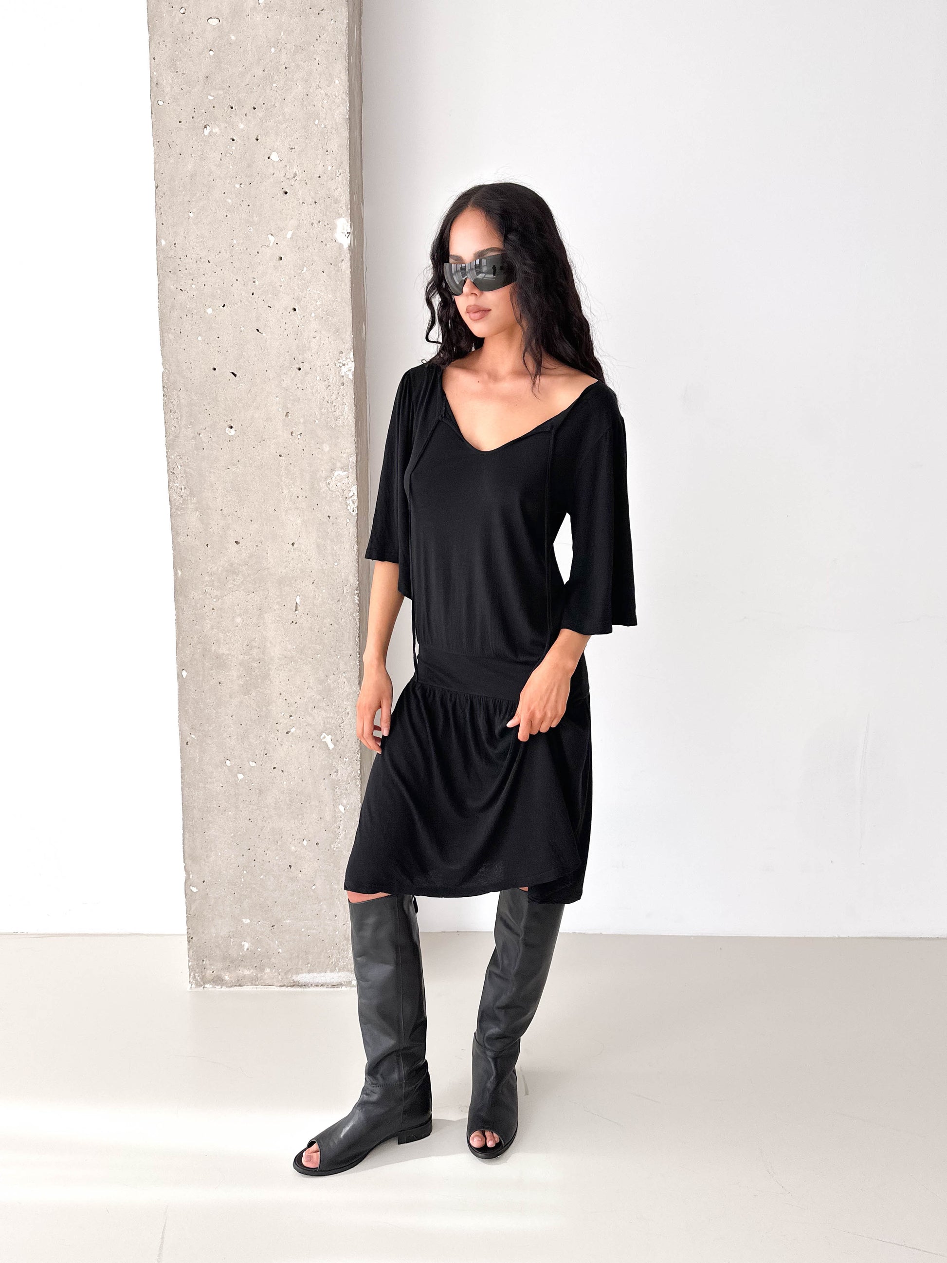 Black Light knitted Drop Waist Jersey Dress