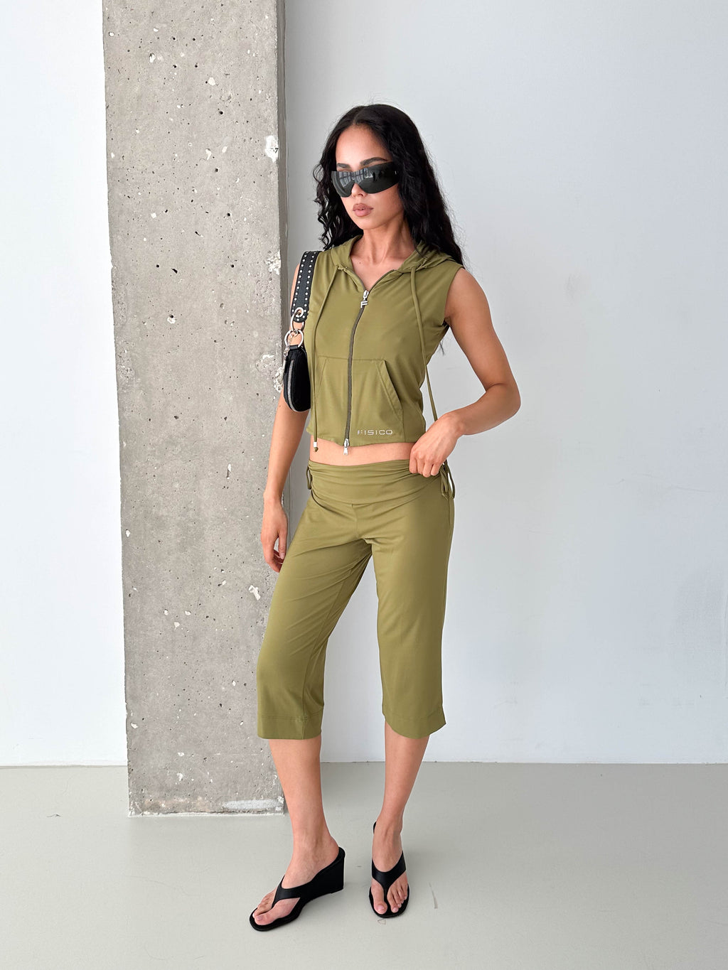 Italian Vintage Khaki Zip Hoodie Vest & Capri Trouser Set