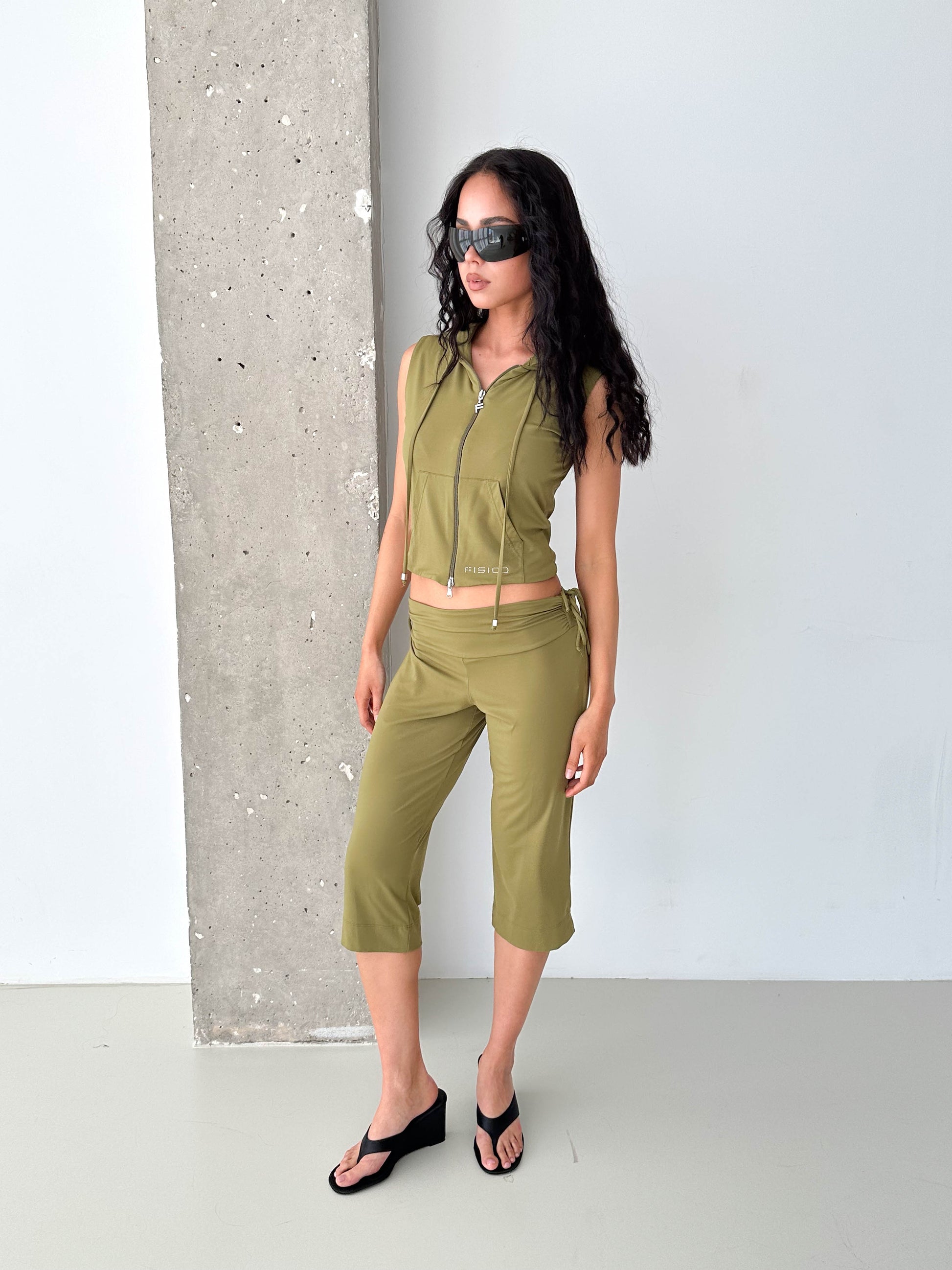 Italian Vintage Khaki Zip Hoodie Vest & Capri Trouser Set