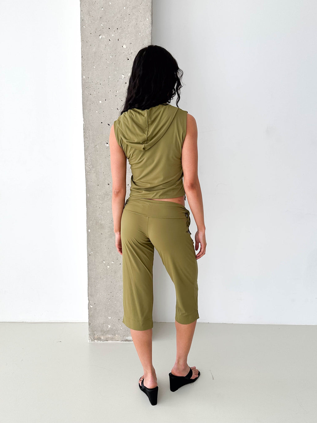 Italian Vintage Khaki Zip Hoodie Vest & Capri Trouser Set