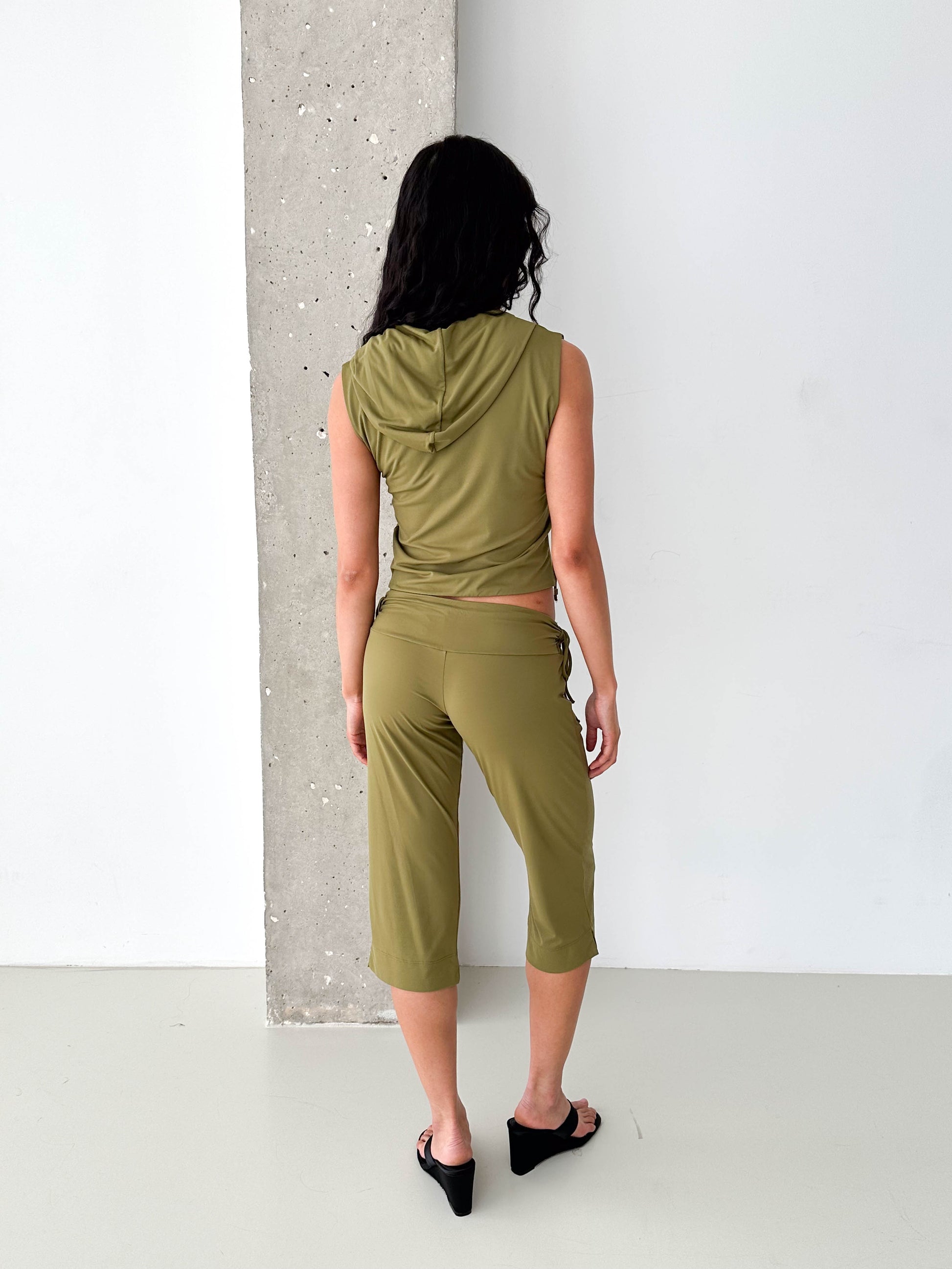 Italian Vintage Khaki Zip Hoodie Vest & Capri Trouser Set