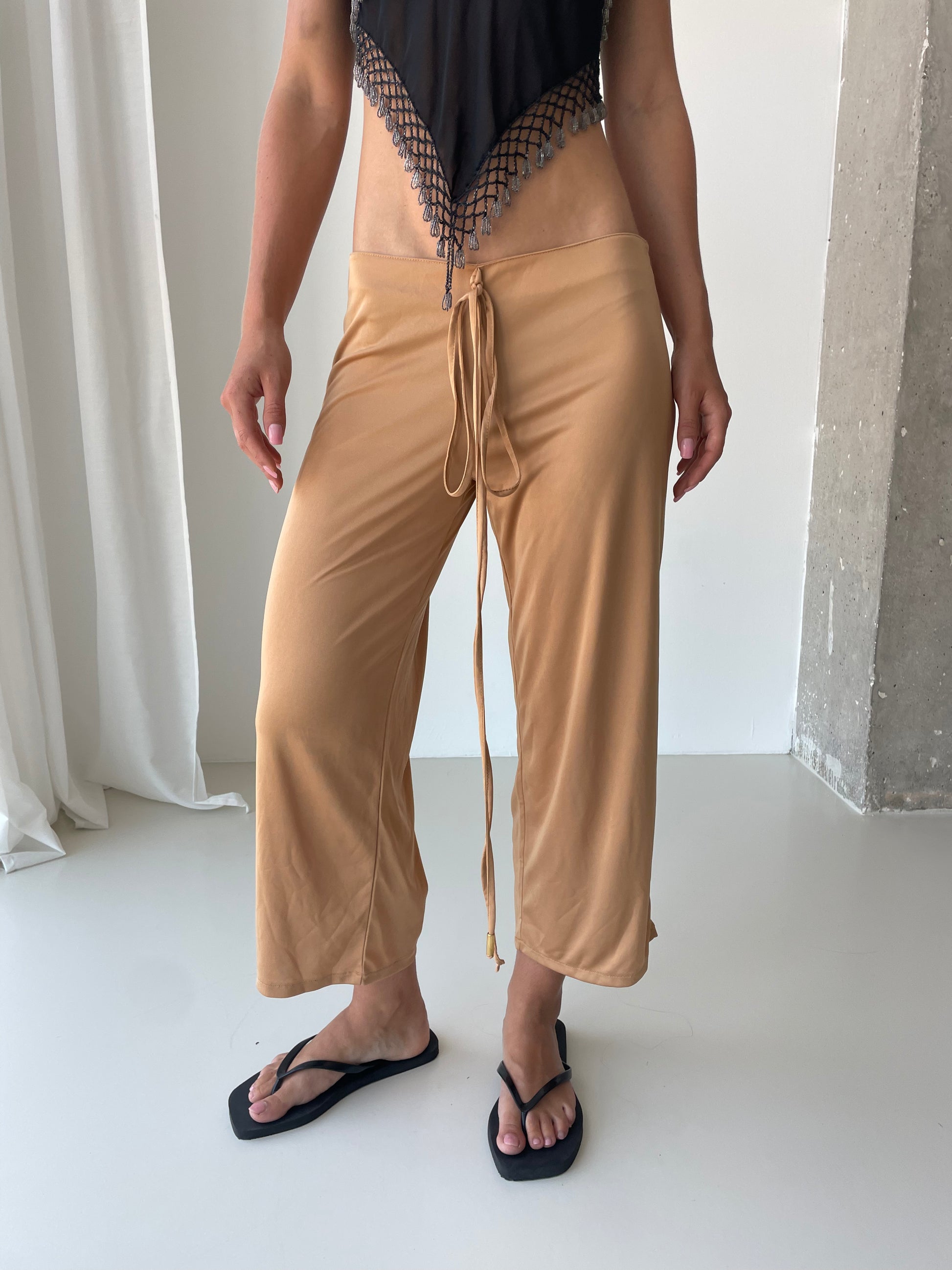 D&G Stretch Low-Rise Capri Pants